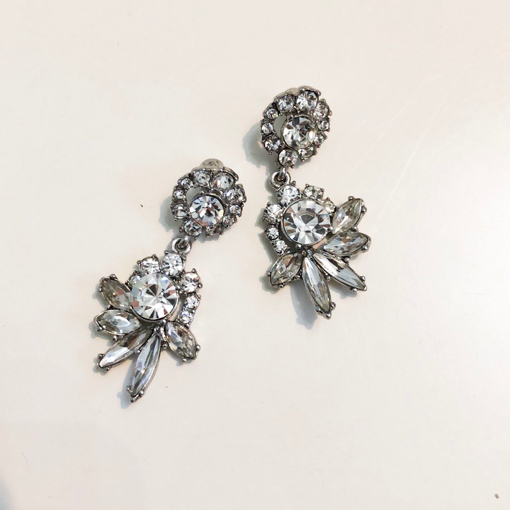 Clear Crystal Drop Earrings